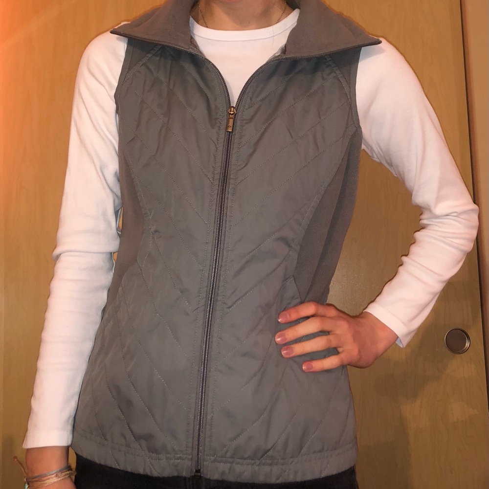 Columbia Zip-Up Vest